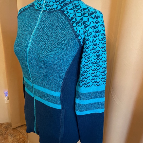 NEW! Title Nine Colorblocked Full Zip Mock NeckSweater Size Small - Picture 7 of 14